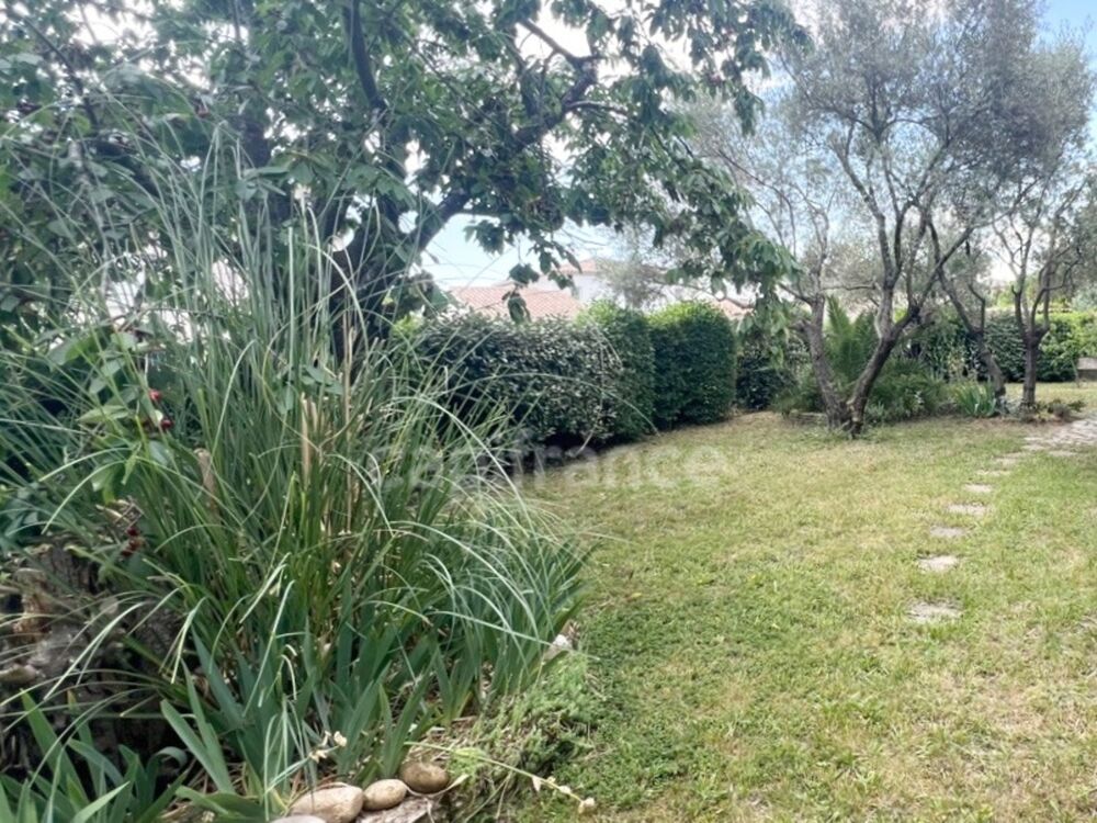 Maison à vendre Manosque Les Varzelles - 155m2, 4 chambres, jardin de 740m2