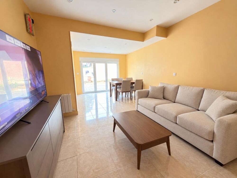 Vente Maison Maison familiale 6 chambres, jardin, garage + duplex loué 600 €/mois Centre de Saint-Just-en-Chaussée (Oise) Saint just en chaussee