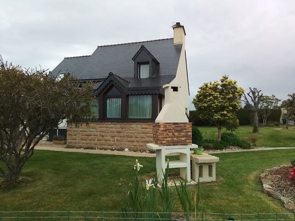 Maison à usage d'habitation exposée sud: 106 m2 à la campagne avec jardin, prairie et dépendances à 1h des plages de Concarneau