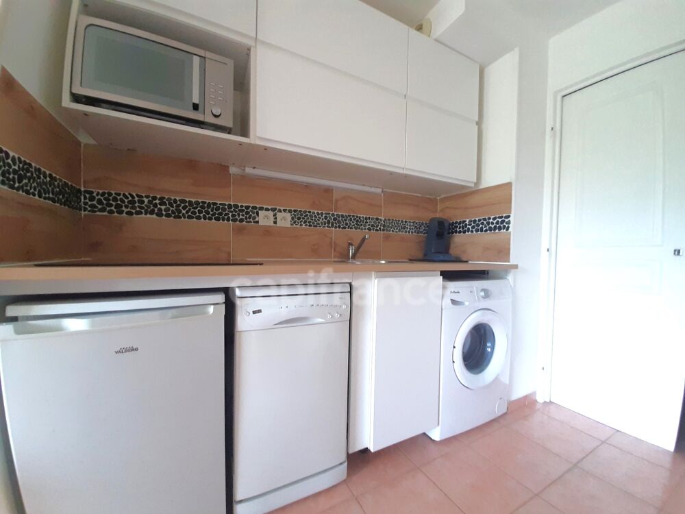 APPARTEMENT T2 TERRASSE + PARKING + PISCINE / 100M PLAGES à vendre SIX-FOURS-LES-PLAGES (83)
