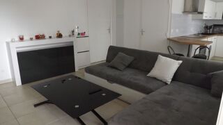  Appartement à louer 2 pièces 45 m²