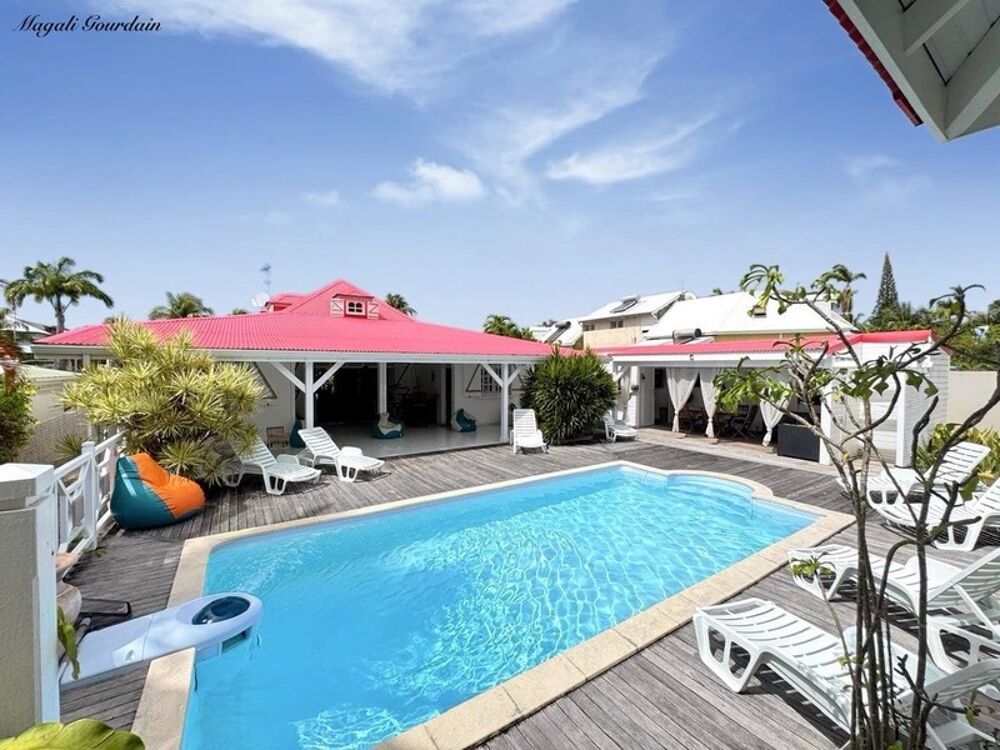 À VENDRE  VILLA DE CHARME AVEC PISCINE & ANNEXES  SAINT-FRANÇOIS