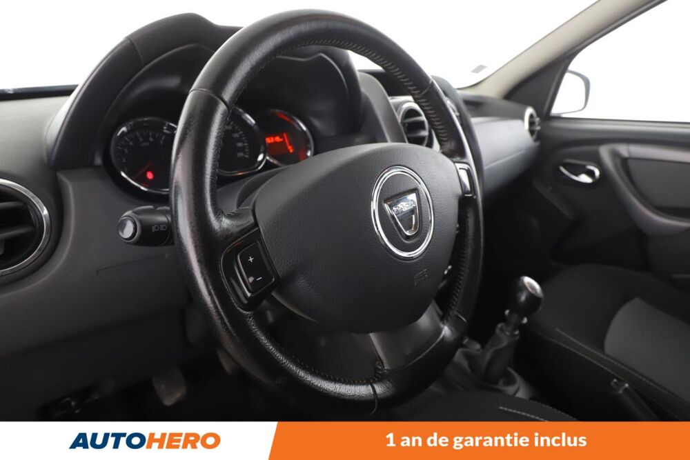 Duster 1.5 dCi Black Touch 4x2 110 ch 2016 occasion 92130 Issy-les-Moulineaux