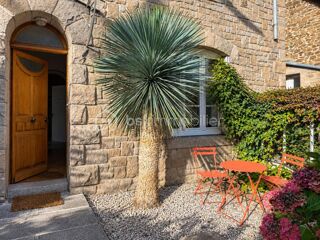 Vente Maison LAMBALLE CENTRE – MAISON DE CARACTÈRE EN PIERRE – 4 CHAMBRES – JARDIN ET TERRASSE Lamballe