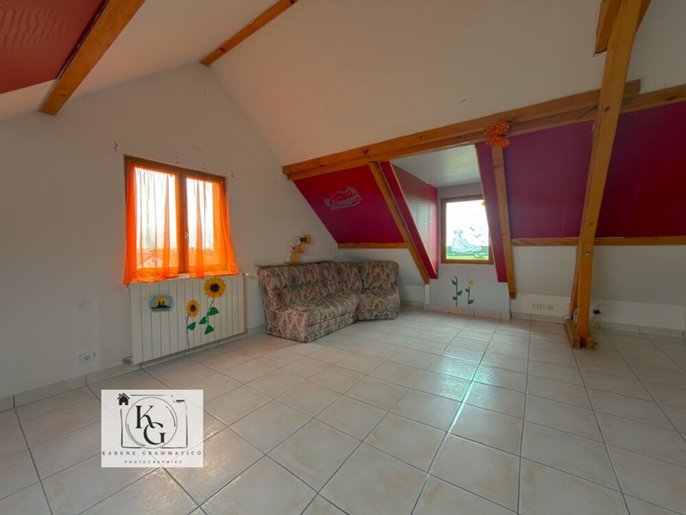 Vente Maison Maison individuelle avec sous-sol complet – 130 m² – Terrain 9 ares – Secteur recherché Mainville