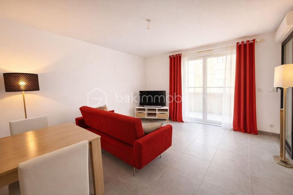 Vente Appartement CANNES CENTRE - APPARTEMENT 2 PCES - 42M² - TERRASSE - 5 MIN RUE D'ANTIBES Cannes