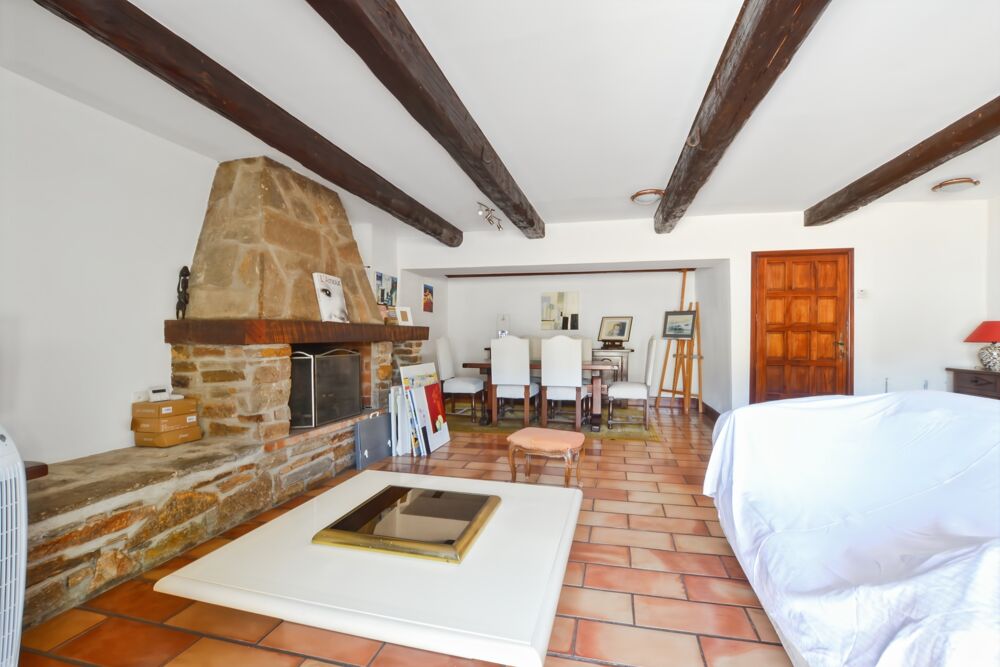 Vente Maison Maison de caractère 186 m² – 5 chambres dont 4 suites parentales – Terrasse – Causses-et-Veyran Causses et veyran