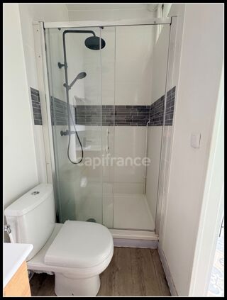  Appartement à louer 2 pièces 32 m²