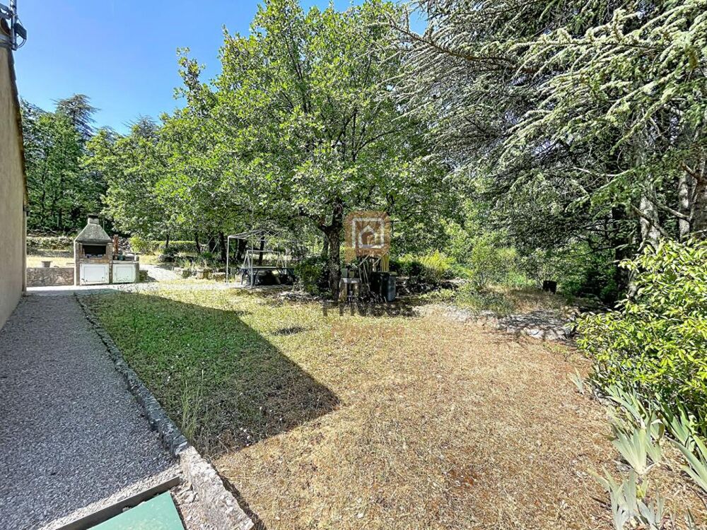 Villa T5 plain-pied 119 m², Terrain 1750 m², 4 chambres, Garage , Au calme , Saint-Maximin 83470