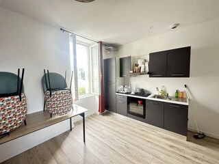  Immeuble � vendre 10 pi�ces 200 m�