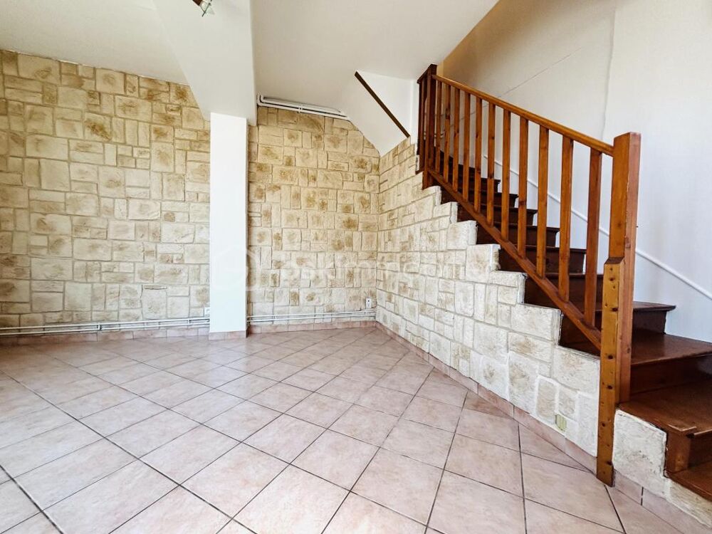 *** Nouveauté : Jolie Maison de ville idéalement située en plein coeur de Sens, idéale pour jeune couple et investisseur ***