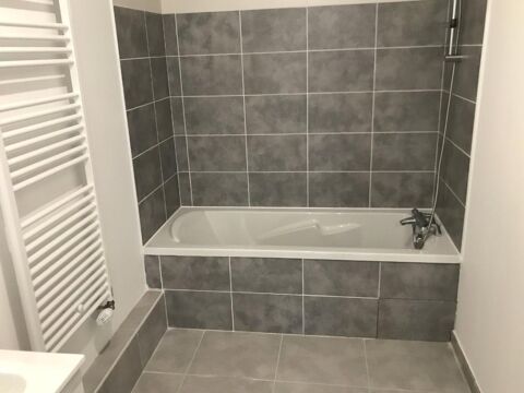  Appartement � louer 4 pi�ces 77 m�