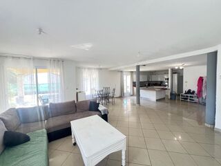  Villa à vendre 6 pièces 150 m²