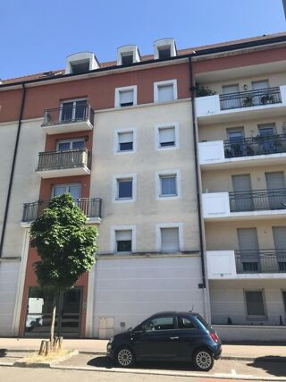  Appartement à louer 2 pièces 46 m²