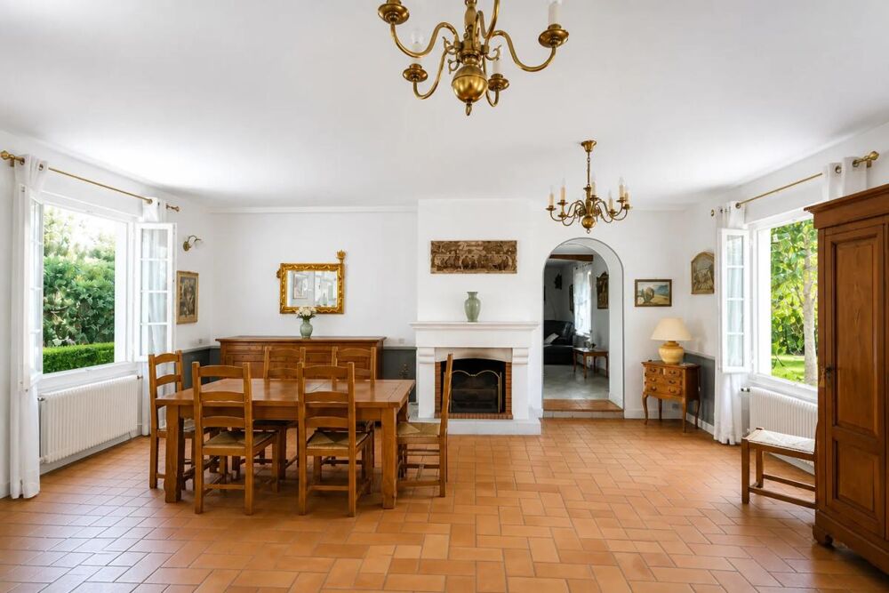 Vente Maison Maison de 7 pièces de 158 m² à Orléans Orleans