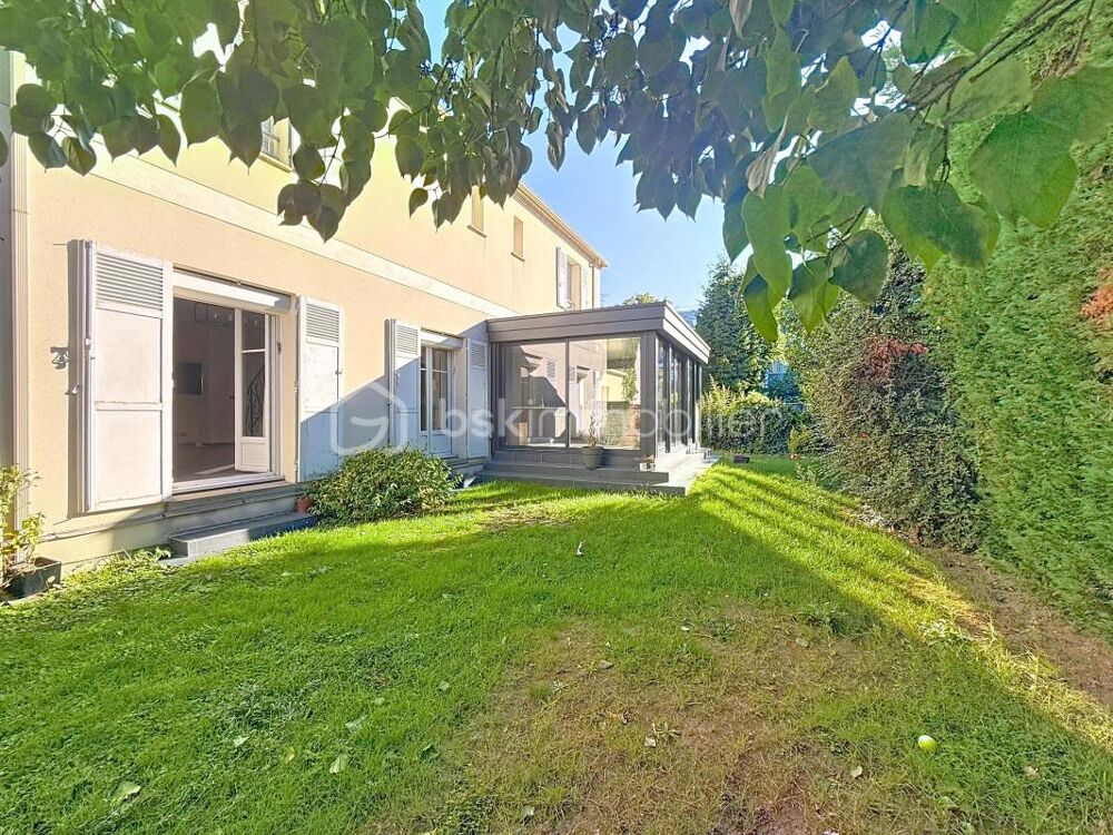 Vente Maison Maison familiale – 158 m² habitables – 5 chambres Les pavillons sous bois