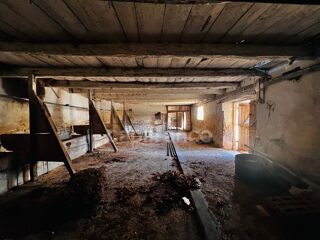 Remise / Grange � vendre 4 pi�ces 155 m�
