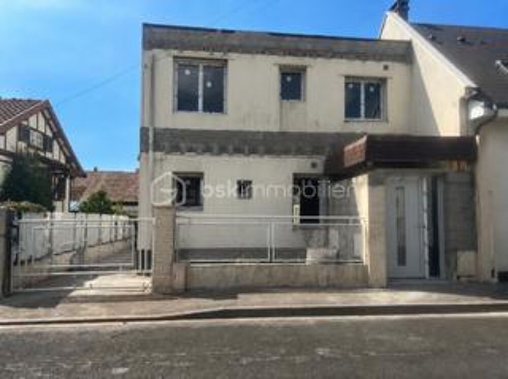 Maison F4 avec rénovation à terminer, jardin, garage