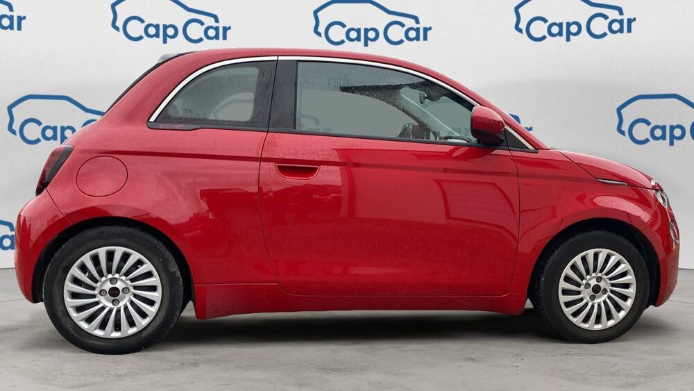 500 118 43 kWh Red - Automatique 2022 occasion 44310 Saint Lumine De Coutais