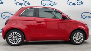 500 118 43 kWh Red - Automatique 2022 occasion 44310 Saint Lumine De Coutais