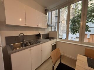  Appartement à louer 1 pièce 33 m²