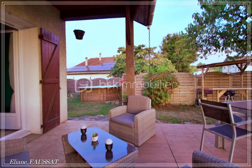 Vente Maison Charme et confort contemporain avec piscine, garage et atelier sur 710 m² de terrain Tarbes