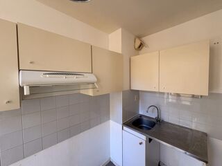  Appartement à louer 3 pièces 75 m²