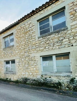  Remise / Grange � vendre 1 pi�ce 140 m�