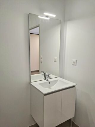  Appartement à louer 1 pièce 27 m²