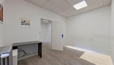   Dpt Meurthe et Moselle (54), BUREAU de 25,64 m2 à louer à MAXÉVILLE, stationnement gratuit 