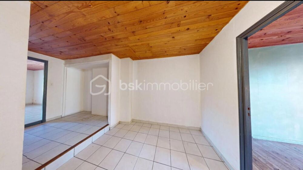 Maison de ville située à Bourg de Visa 82150, bon état, petit prix, idéale 1er achat ou investisseur