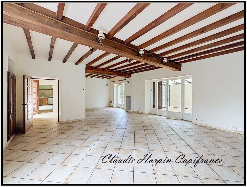Maison à vendre 8 pièces CHICHE (79) 6 chambres - terrain 6195 M²