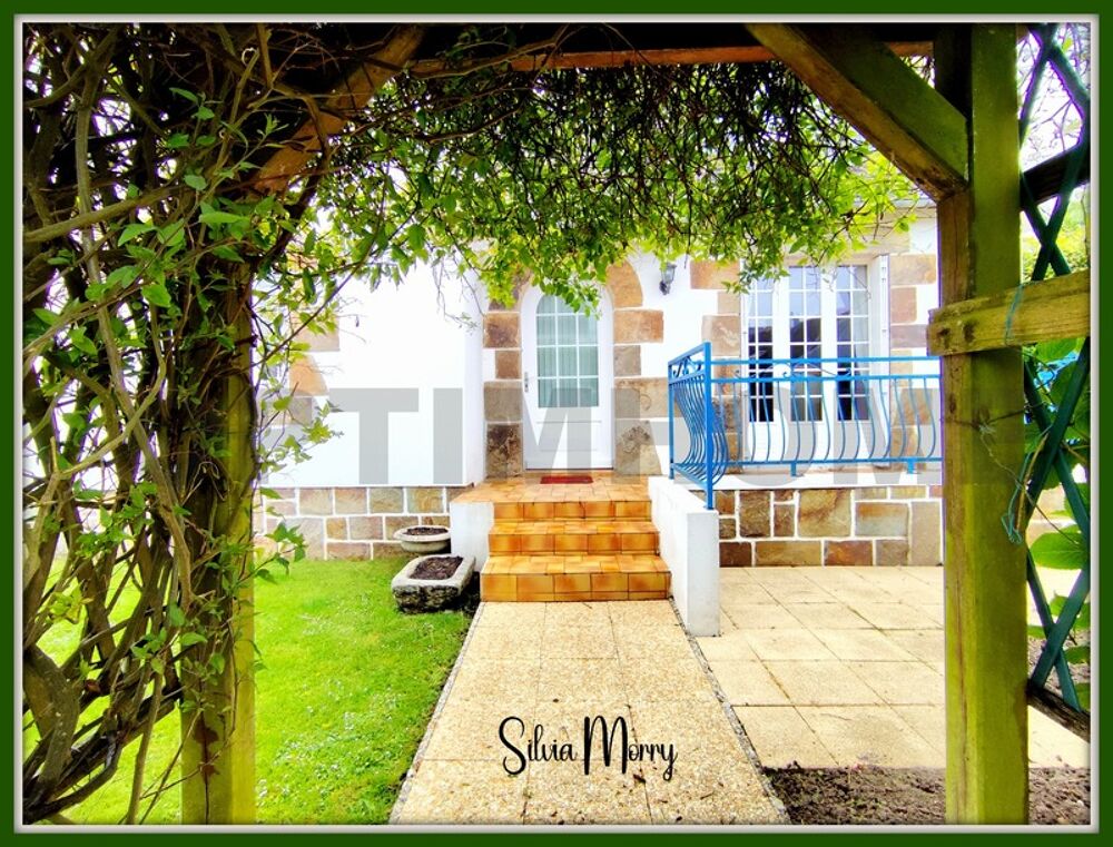 Maison à vendre 7 pièces PLOUNEVEZ LOCHRIST (29)