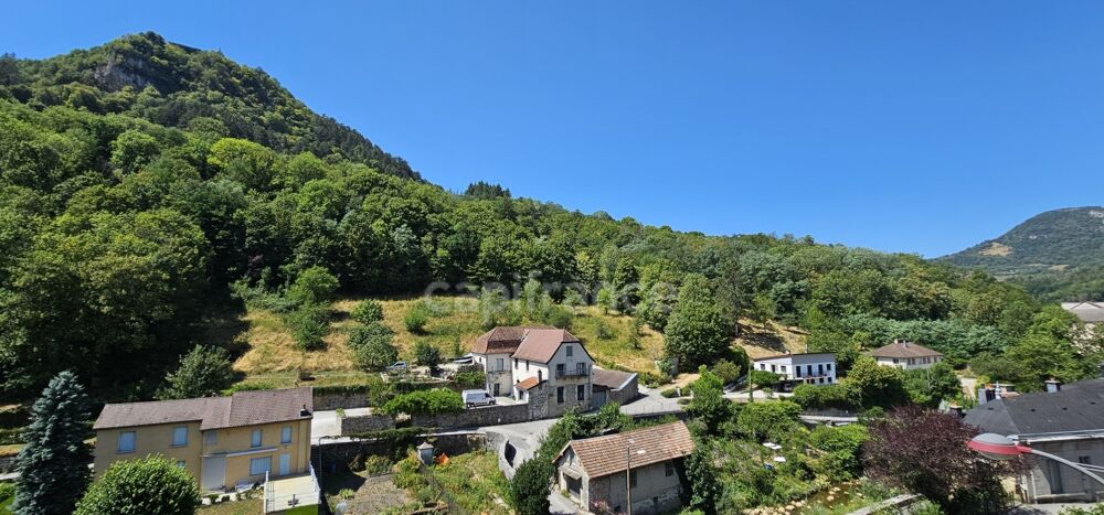 Appartement à vendre avec vue panoramique à Salins-Les-Bains (39110)
