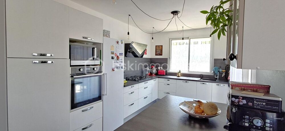 Charmante maison3 grandes chambres, beaux volumes ! et Pas de travaux ! COUP DE COEUR !