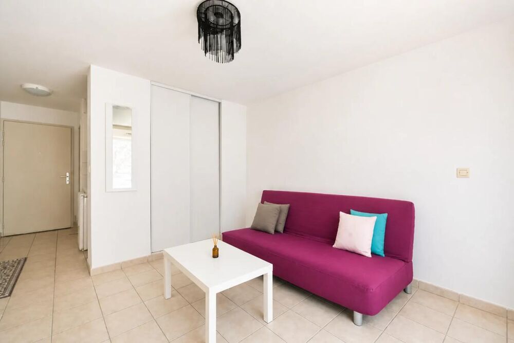 Charmant studio avec petite terrasse à Montpellier