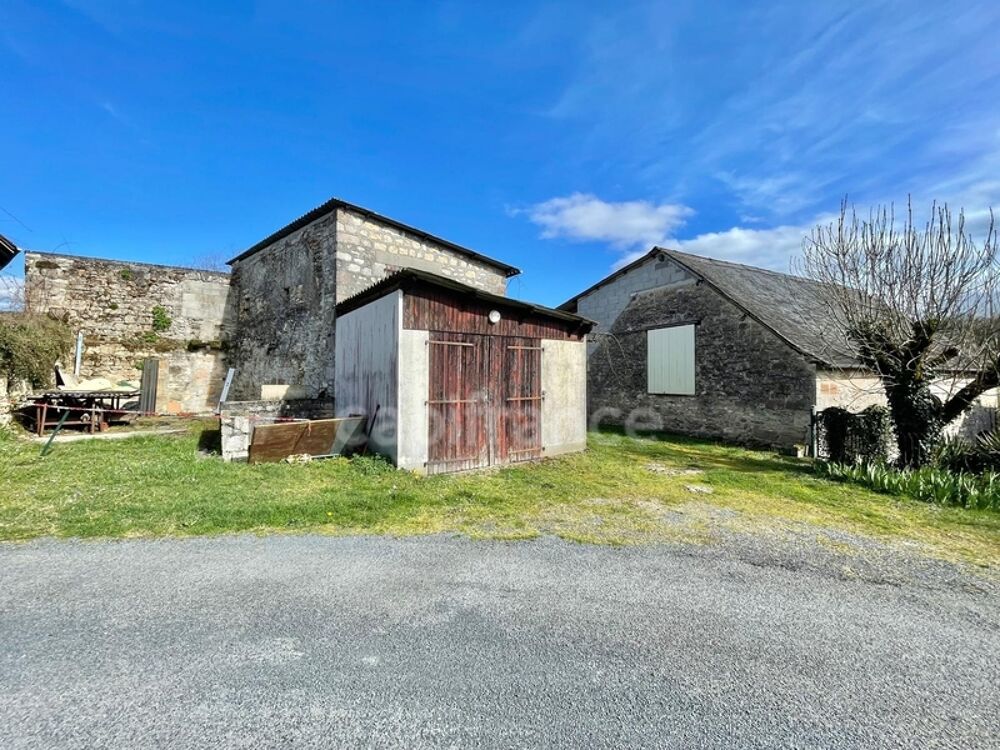 Ensemble immobilier 7 pièces avec fort potentiel à Jugeals-Nazareth 19500