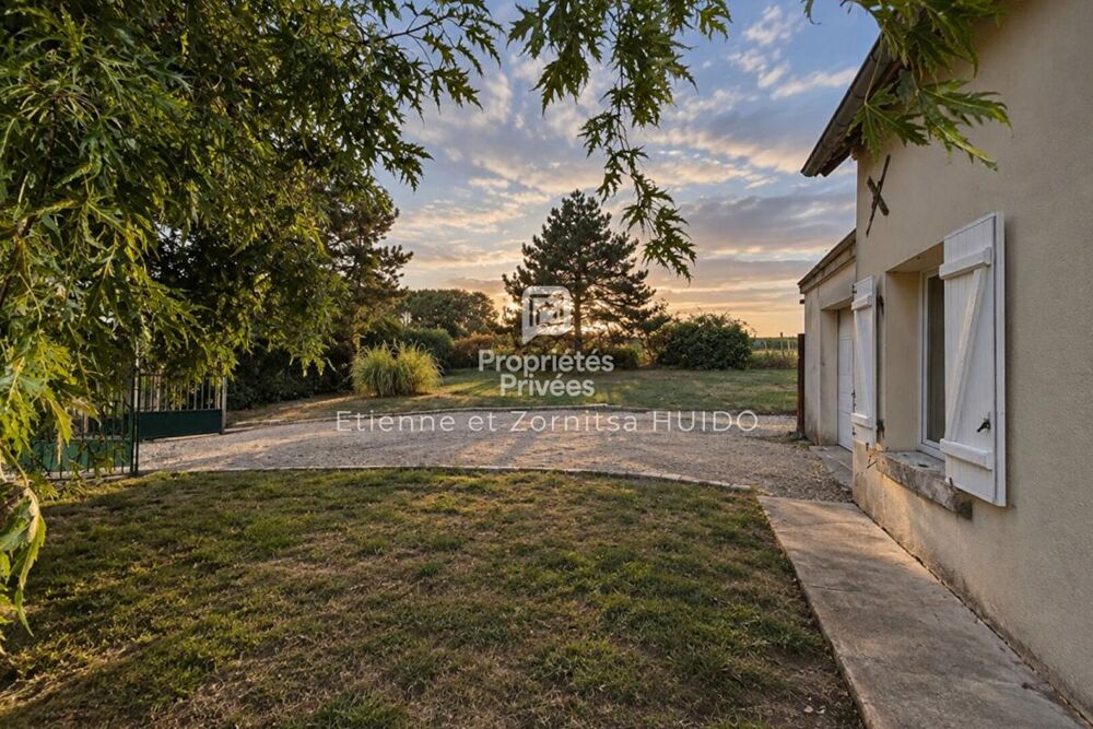 Vente Maison Buxeuil - Maison familiale 4 chambres avec jardin et vue dégagée Environnement calme Buxeuil