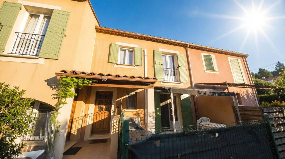 MAISON PLEINE DE CHARME A L'ISLE SUR SORGUE