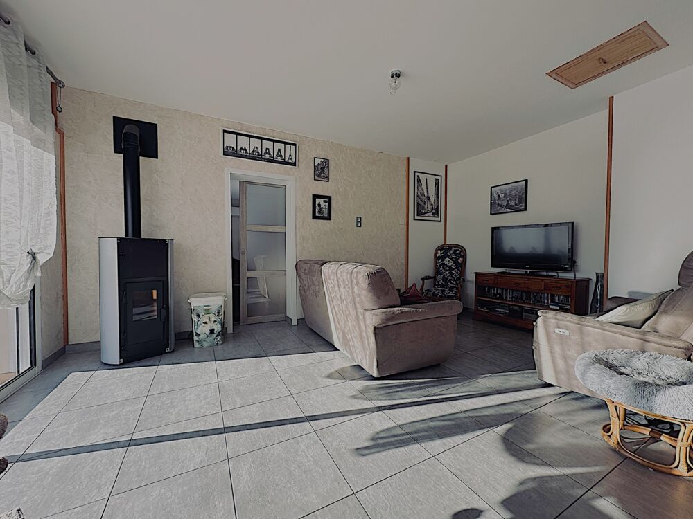 Vente Maison Nichée au cœur de LA FORCE (24130), une maison à vendre de 5 pièces La force