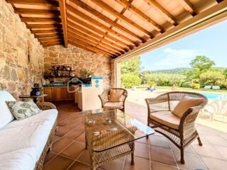  Propri�t�/ch�teau � vendre 10 pi�ces 314 m�