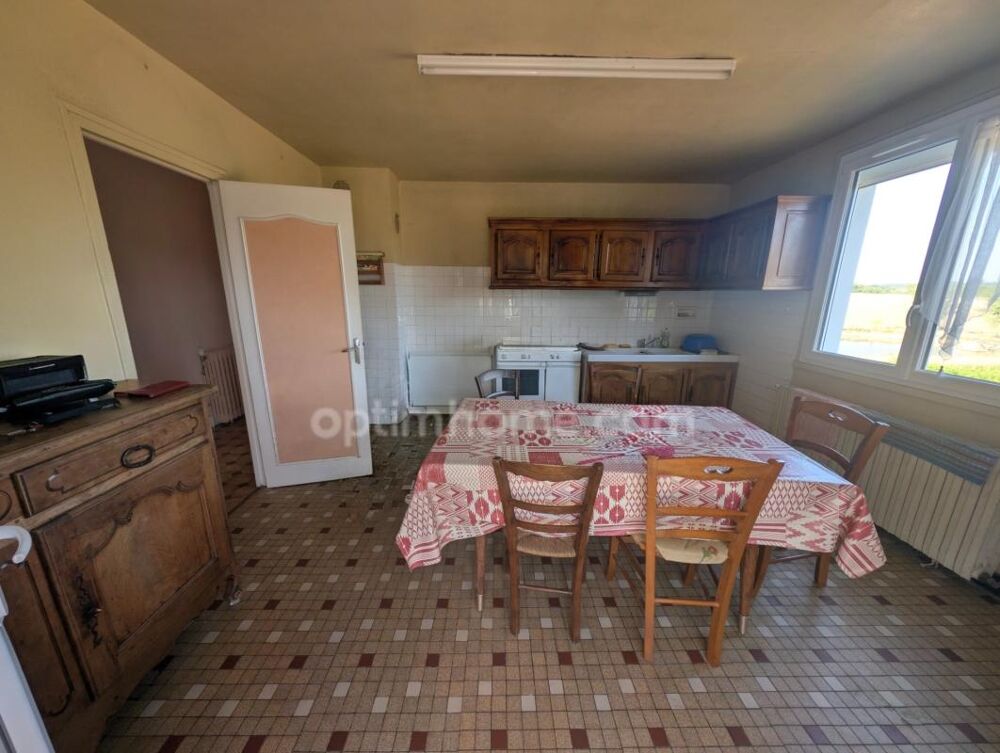 Maison familiale avec sous-sol complet sur 3 264 m² de terrain  Savignac-Lédrier (Dordogne  Périgord Vert)