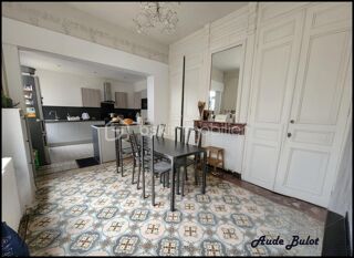  Maison à vendre 10 pièces 332 m²