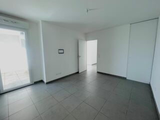  Appartement à louer 2 pièces 47 m²