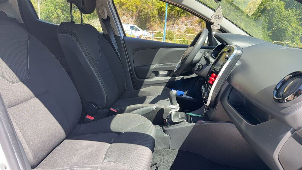 Clio 1.5 dCi 75 Energy Air Medianav - 5 places 2016 occasion 76240 Belbeuf