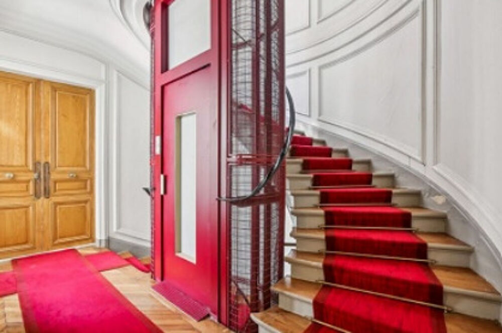   Haussmannien – QCA à proximité des Champs-Élysées - Climatisable Paris 8