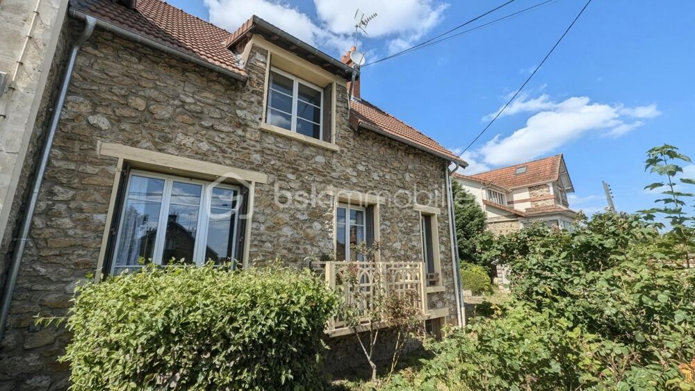 Maison meulière + dépendance