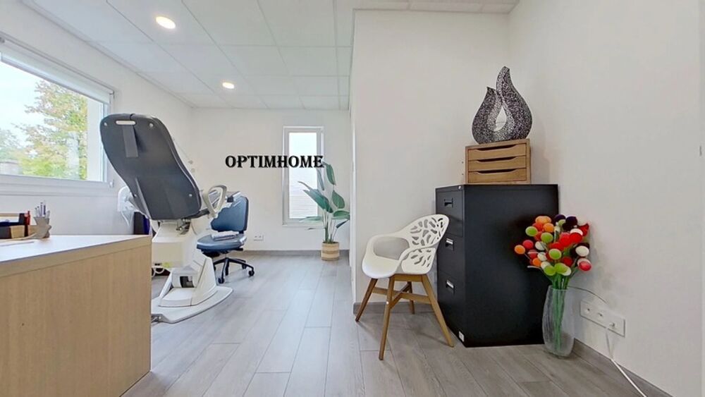   TUCQUEGNIEUX (54)PROCHE ESCH/ALZETTE, LOCAL COMMERCIAL DE 104 M² SUR 14 ARES DE TERRAIN AVEC PARKING PRIVATIF Tucquegnieux