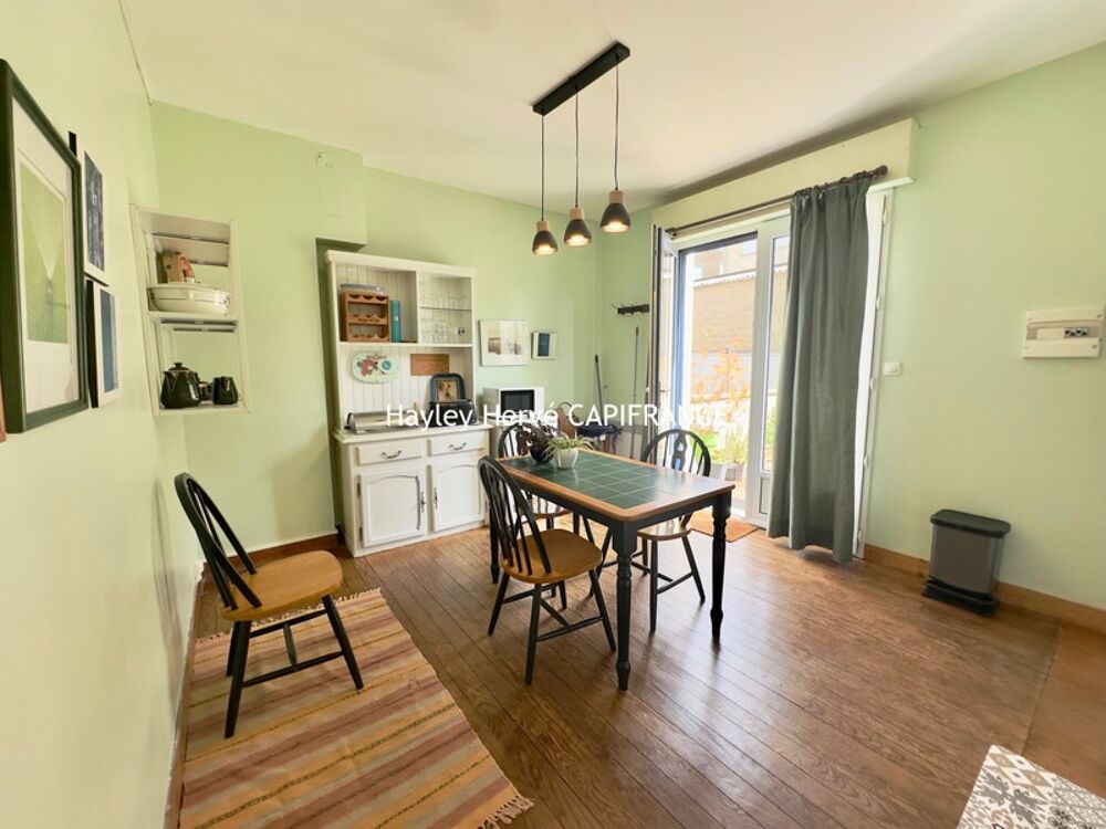 Immeuble centre ville MORTAIN (50) à vendre  178M2 - Local commercial et appartement avec garage