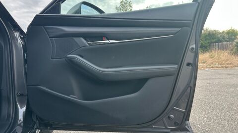Mazda3 III 2.0 SkyActiv-G 122 Mild Hybrid BVA6 Style - Automatique 2020 occasion 31830 Plaisance Du Touch
